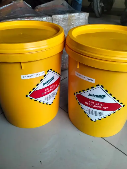 Oil Spill Kit SPBU 20 Liter